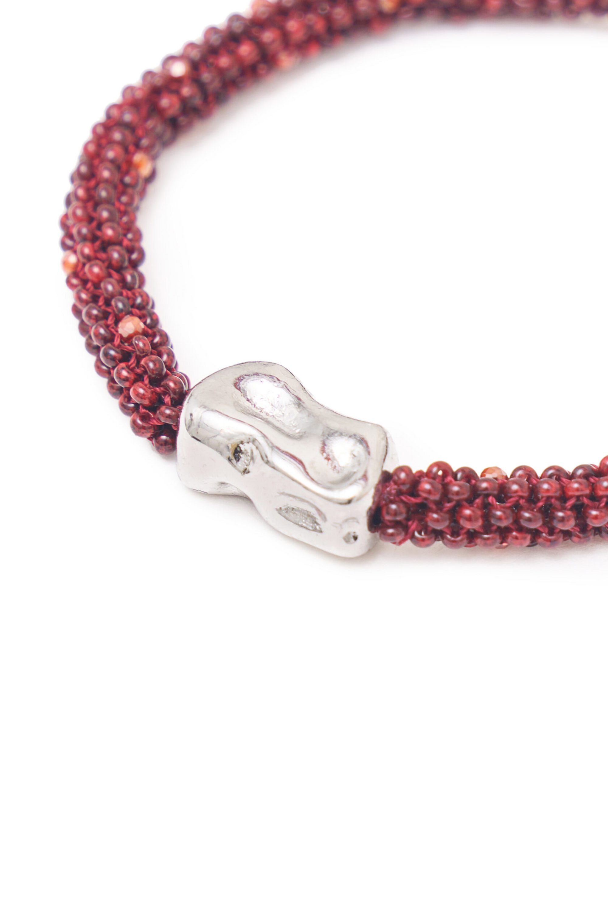 Браслет из бисера