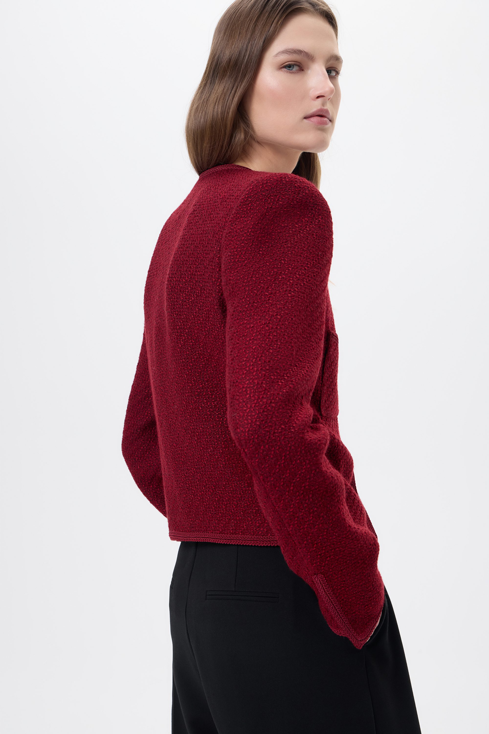 Жакет из твида с накладными карманами