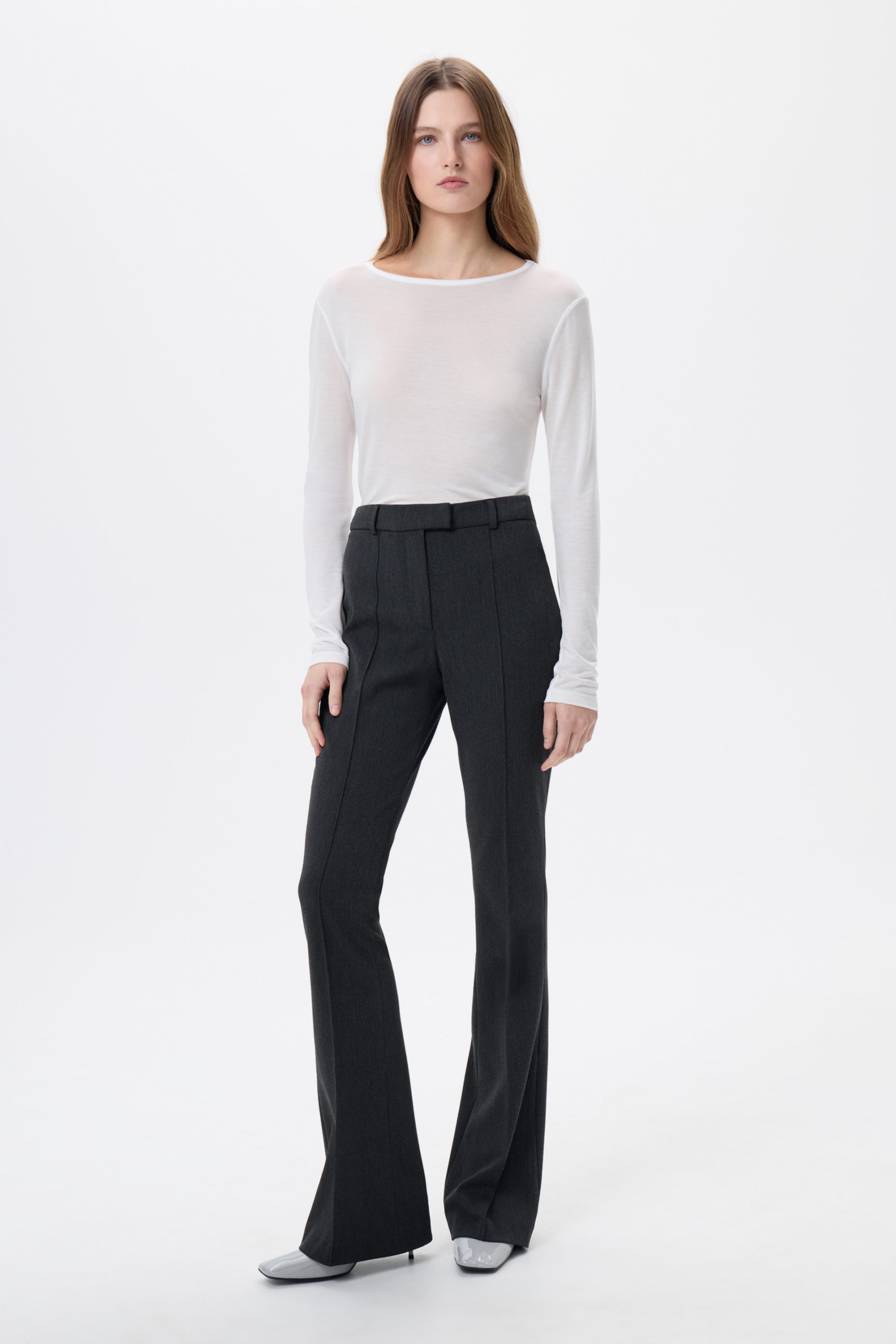 Лонгслив белый из тонкого трикотажа