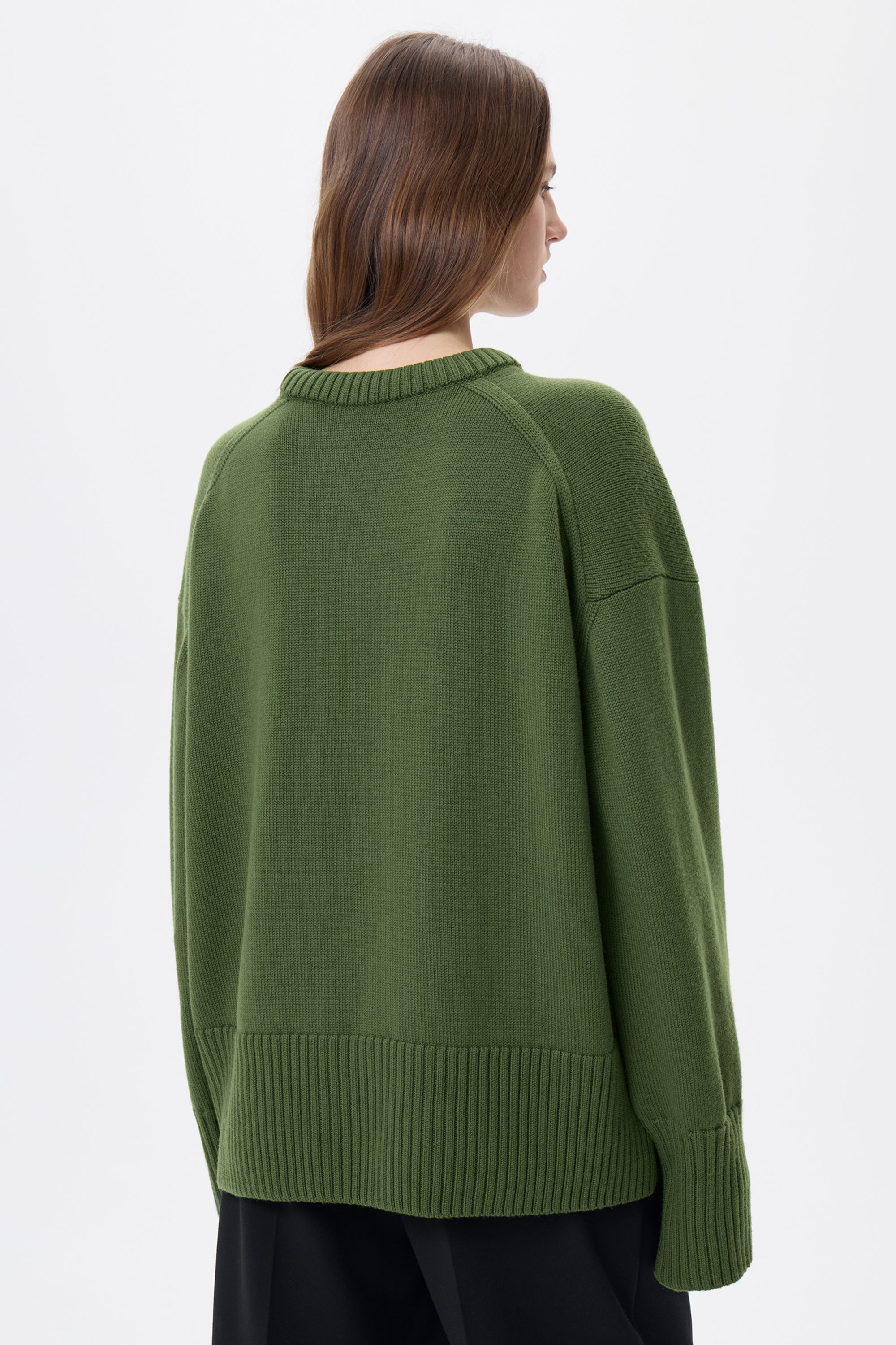 Джемпер зеленый из шерсти мериноса