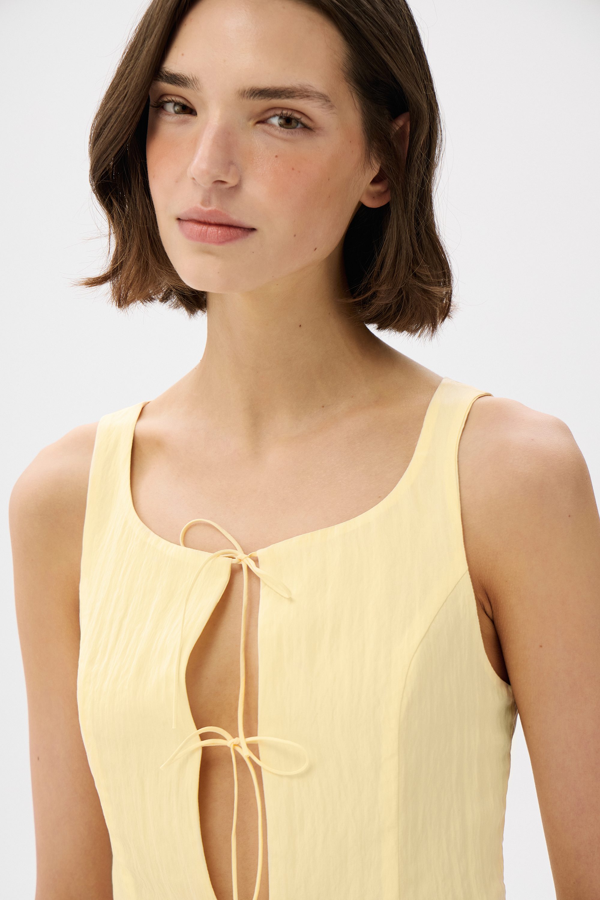 Топ на завязках Brigitte