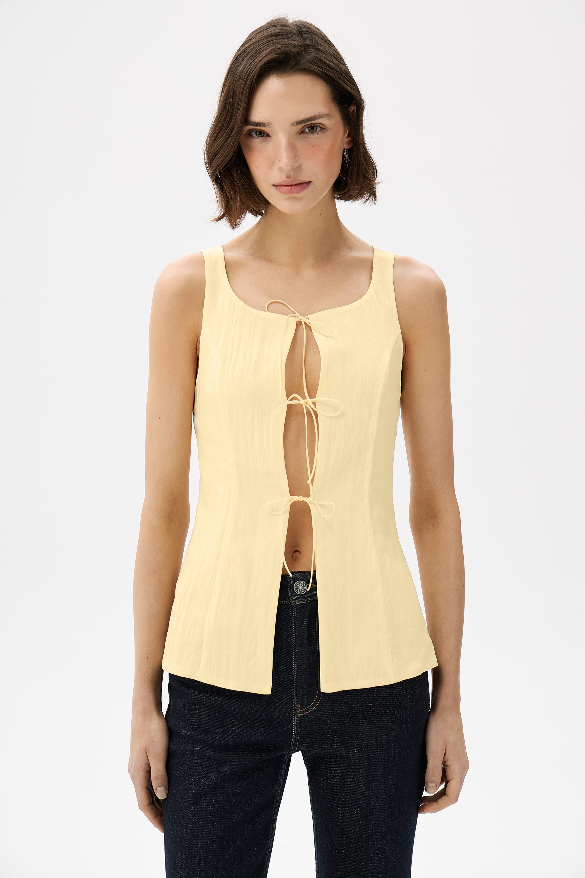 Топ на завязках Brigitte