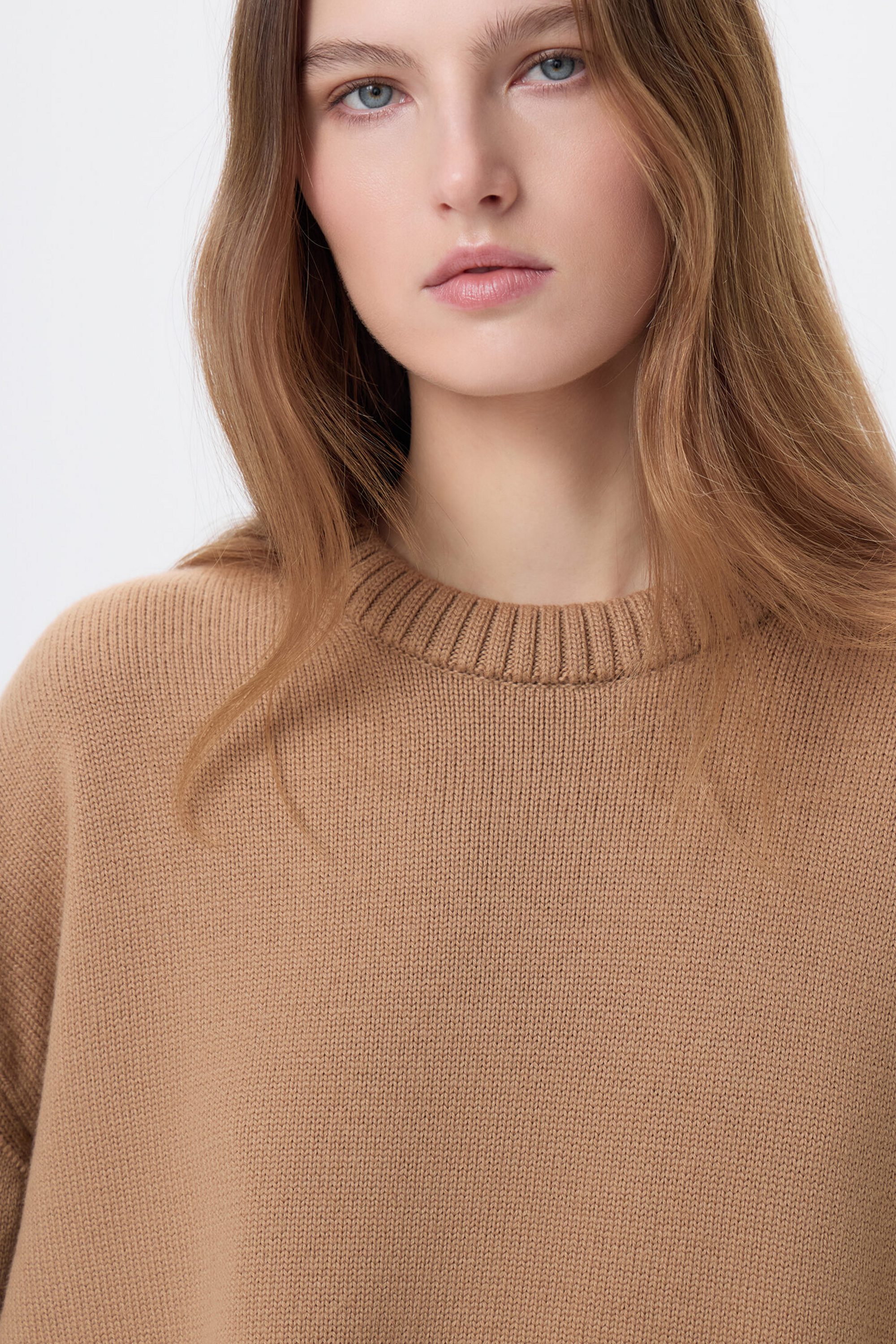 Джемпер бежевый из шерсти мериноса