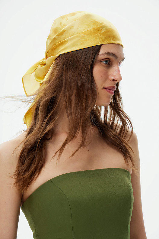 Шелковый платок Fleurs jaunes