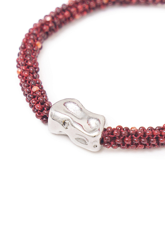 Браслет из бисера