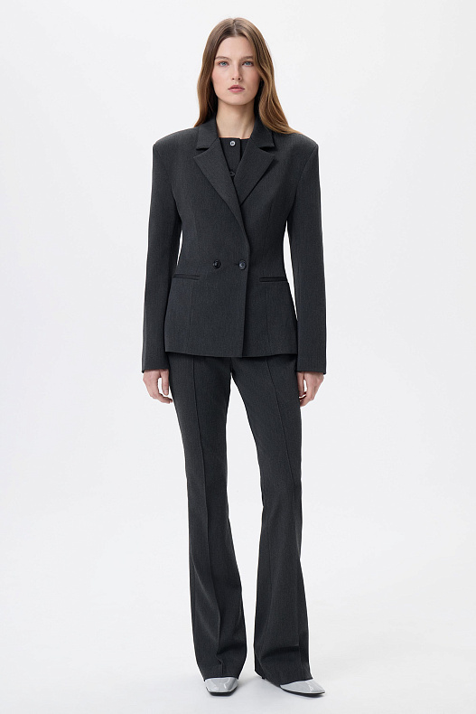 Жакет двубортный приталенный серый