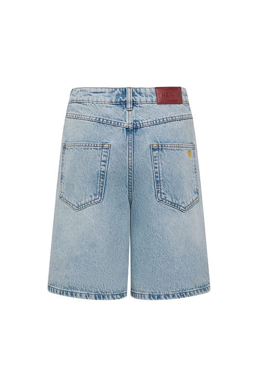 Джинсовые шорты