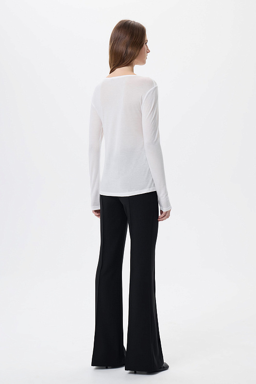 Лонгслив белый из тонкого трикотажа